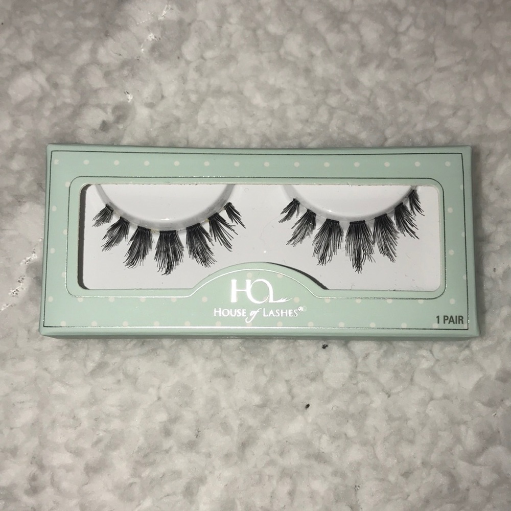 false lashes